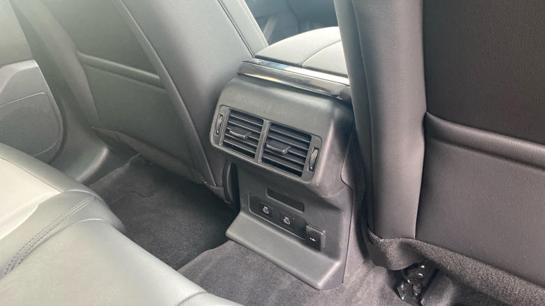 Land Rover Range Rover Velar 2.0 D200 MHEV Dynamic SE 5dr Auto Diesel Estate